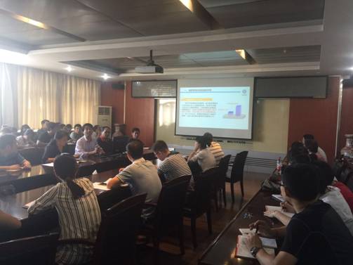 学院党委书记崔岩上党课现场学院党委书记崔岩上党课现场学院党委书记崔岩上党课现场